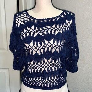 Puff & Bear Crochet Batwing Sleeves Top.  Medium